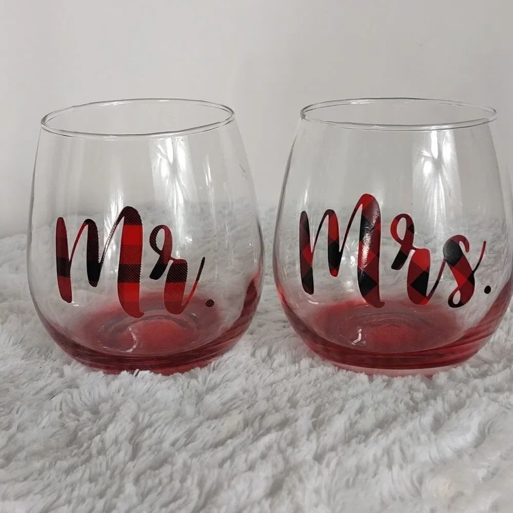 Mr & Mrs Stemless Wine Glasses